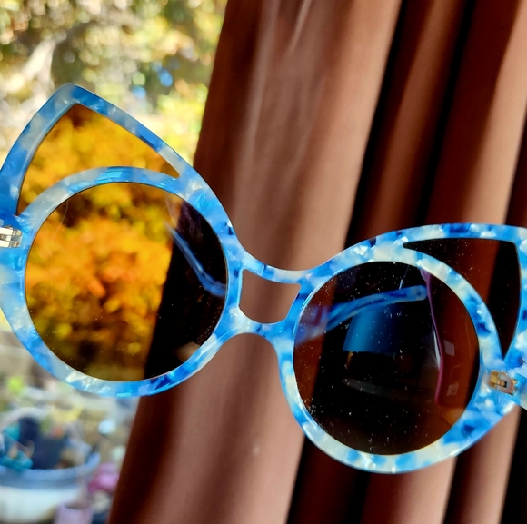 LINDA FARROW GALLERY KHALEDA RAJAB+FAHAD Cat Eye Blue Marble SUNGLASSES RARE NEW - Picture 10 of 16